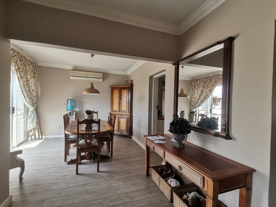 4 Bedroom Property for Sale in Kibler Park Gauteng