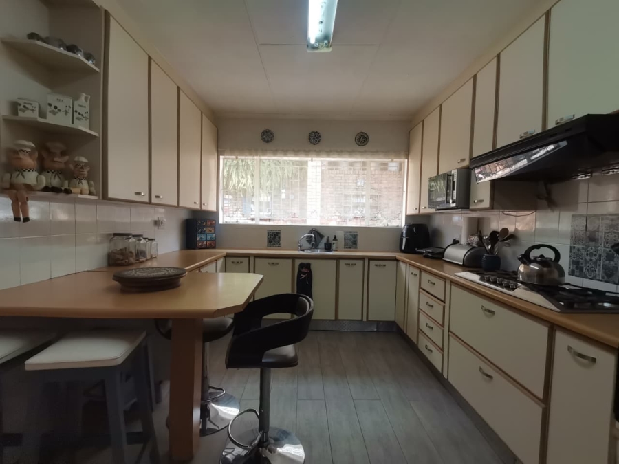 4 Bedroom Property for Sale in Kibler Park Gauteng