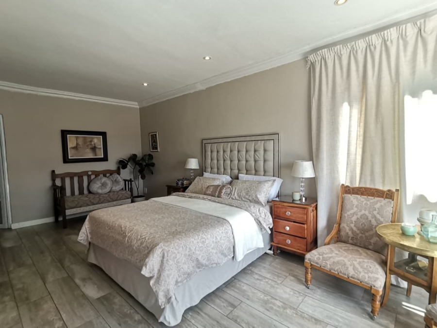 4 Bedroom Property for Sale in Kibler Park Gauteng