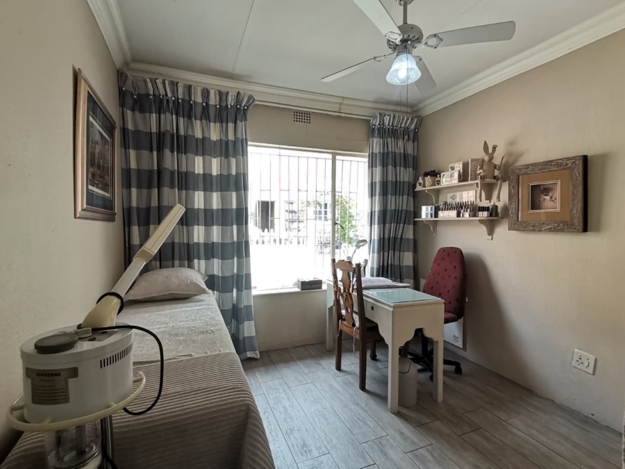 4 Bedroom Property for Sale in Kibler Park Gauteng