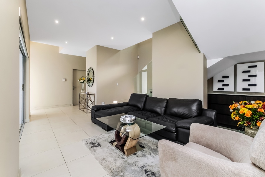 To Let 4 Bedroom Property for Rent in Bryanston Gauteng
