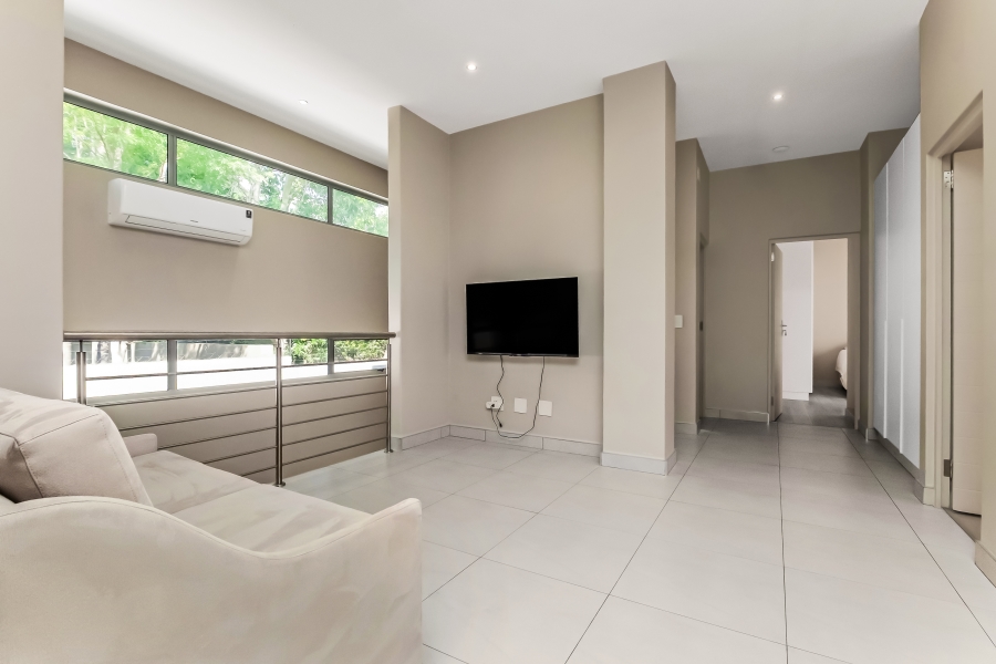 To Let 4 Bedroom Property for Rent in Bryanston Gauteng