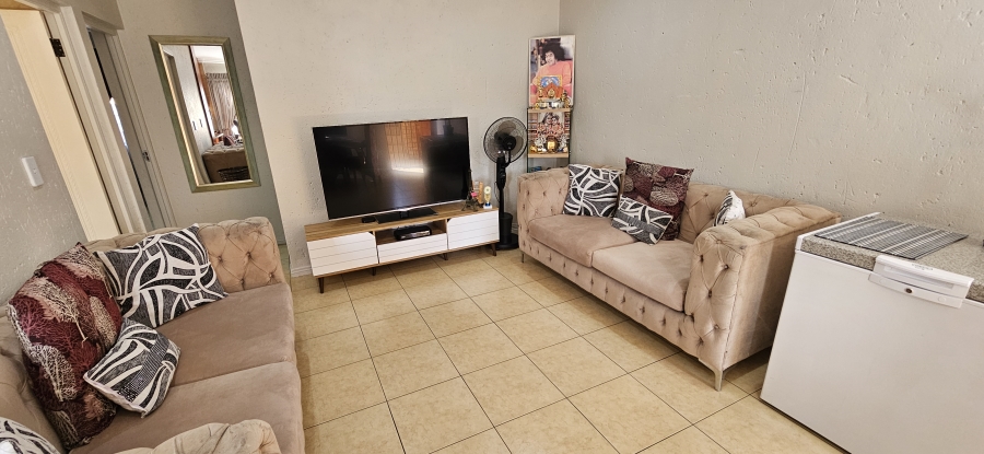 2 Bedroom Property for Sale in New Redruth Gauteng