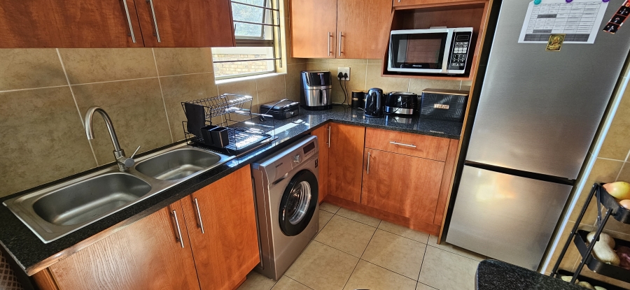 2 Bedroom Property for Sale in New Redruth Gauteng