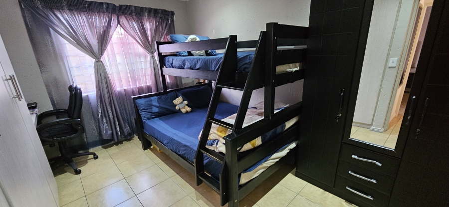 2 Bedroom Property for Sale in New Redruth Gauteng