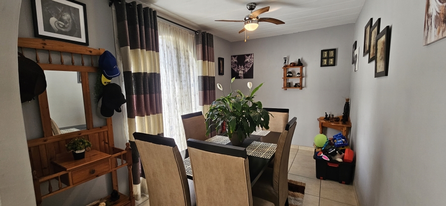2 Bedroom Property for Sale in South Crest Gauteng