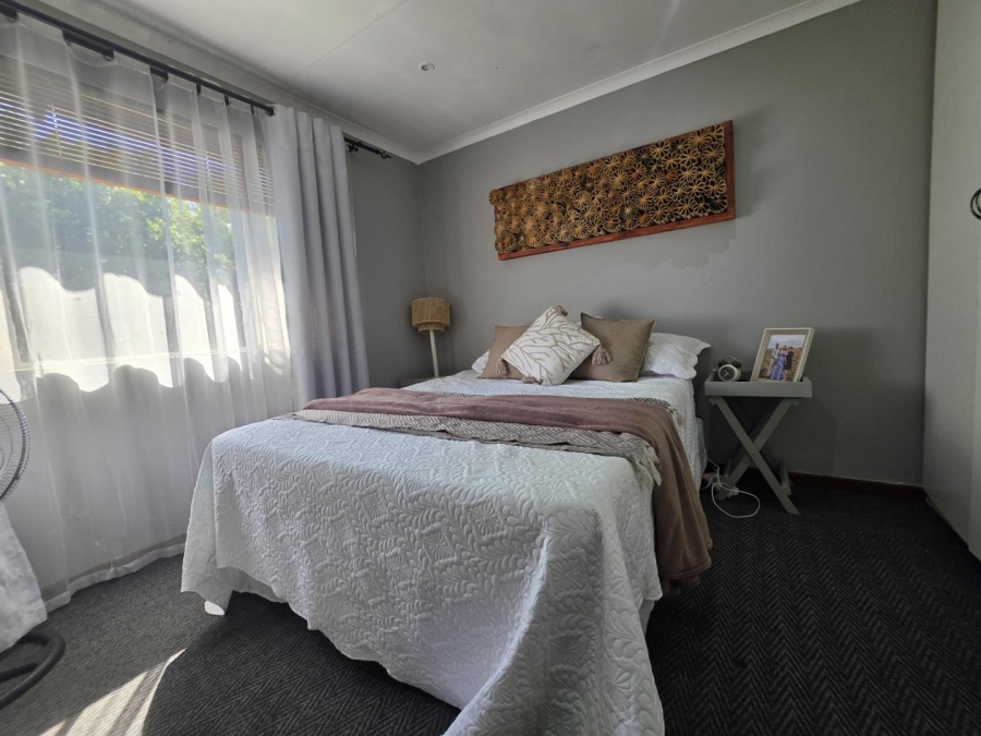 2 Bedroom Property for Sale in Verwoerdpark Gauteng