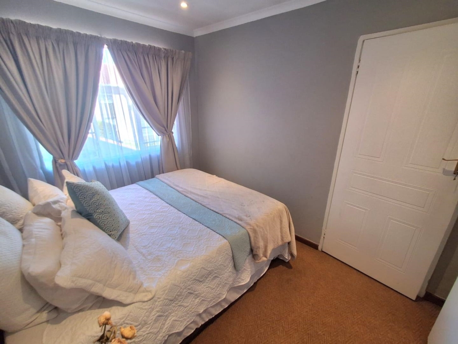 2 Bedroom Property for Sale in Verwoerdpark Gauteng