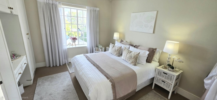 2 Bedroom Property for Sale in Die Hoewes Gauteng
