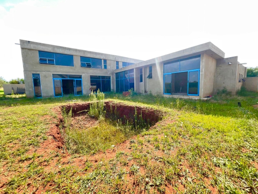 4 Bedroom Property for Sale in Serengeti Lifestyle Estate Gauteng