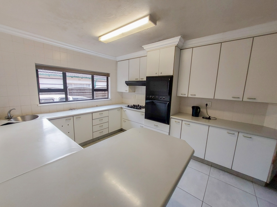 To Let 1 Bedroom Property for Rent in Westdene Gauteng