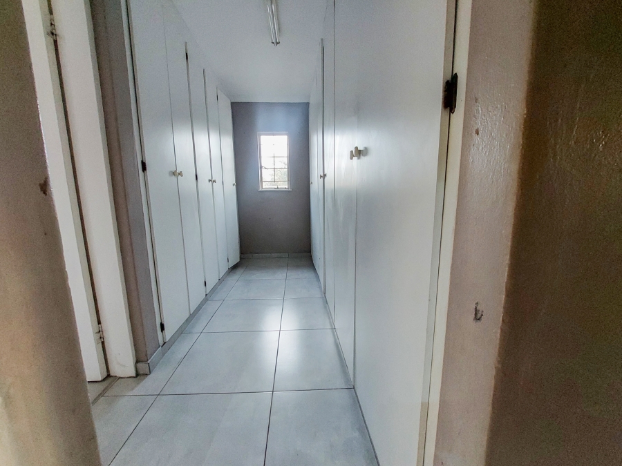 To Let 1 Bedroom Property for Rent in Westdene Gauteng