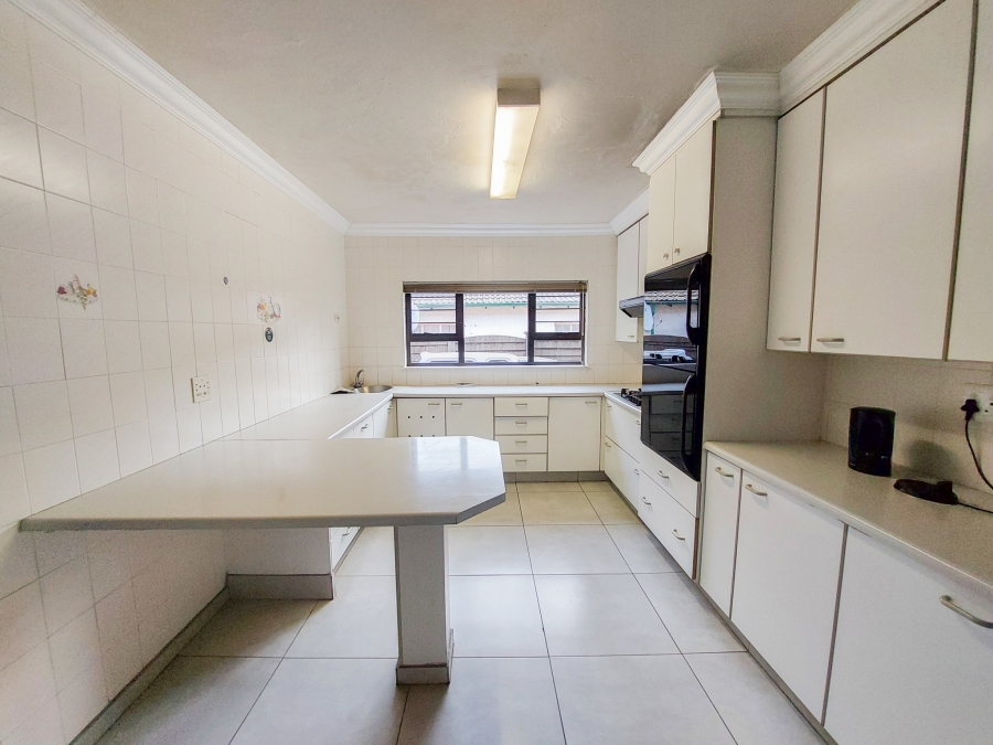 To Let 1 Bedroom Property for Rent in Westdene Gauteng