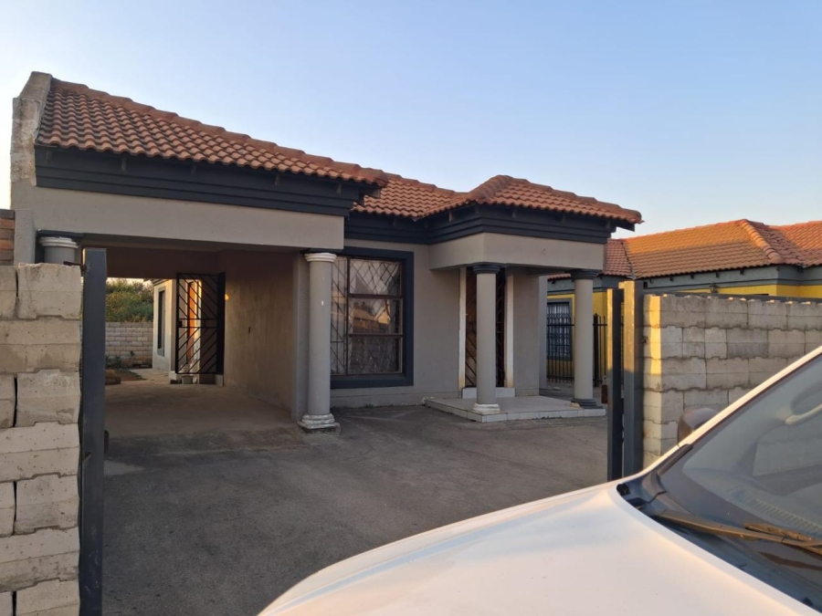 3 Bedroom Property for Sale in Soshanguve A Gauteng