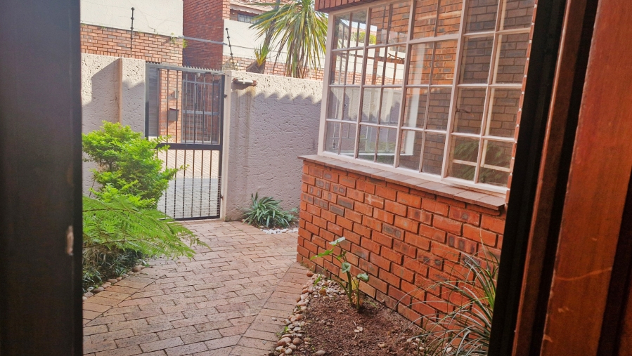 3 Bedroom Property for Sale in Corlett Gardens Gauteng