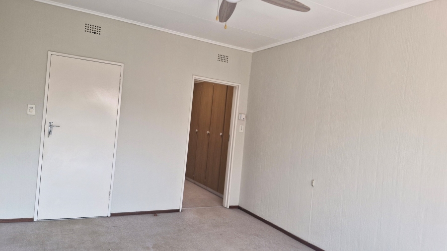 3 Bedroom Property for Sale in Corlett Gardens Gauteng