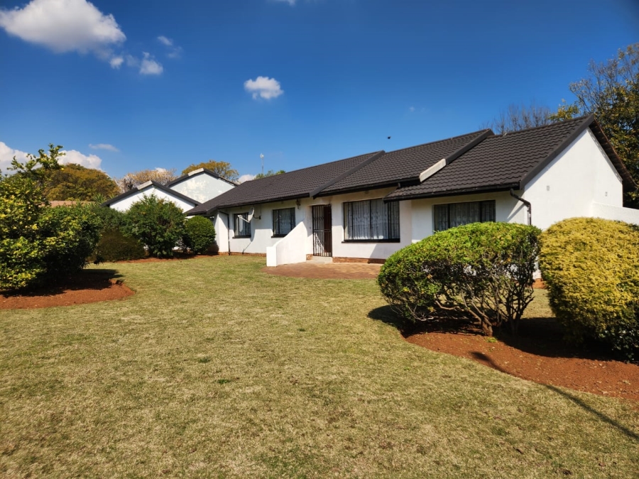 3 Bedroom Property for Sale in Crystal Park Gauteng