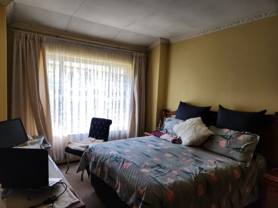 3 Bedroom Property for Sale in Crystal Park Gauteng