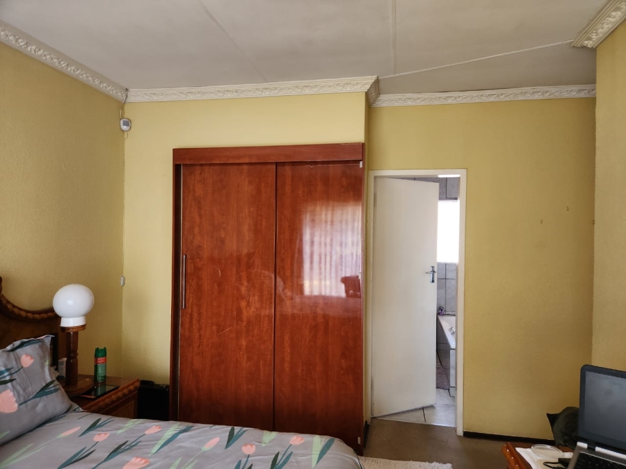 3 Bedroom Property for Sale in Crystal Park Gauteng