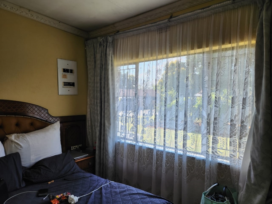 3 Bedroom Property for Sale in Crystal Park Gauteng
