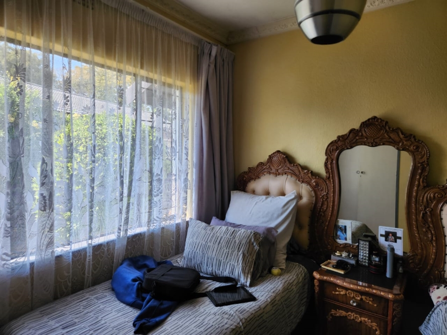3 Bedroom Property for Sale in Crystal Park Gauteng