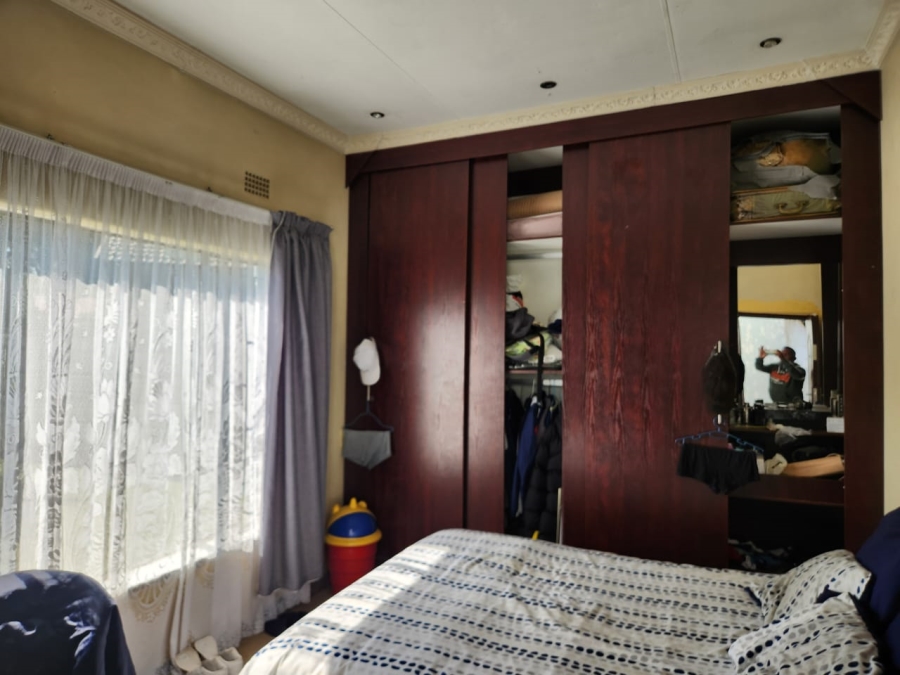 3 Bedroom Property for Sale in Crystal Park Gauteng