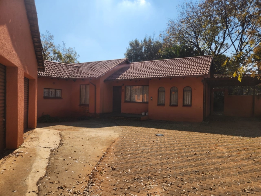 3 Bedroom Property for Sale in Crystal Park Gauteng