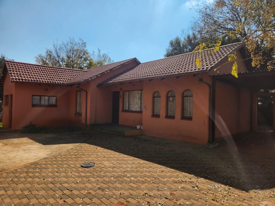 3 Bedroom Property for Sale in Crystal Park Gauteng