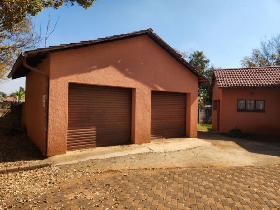 3 Bedroom Property for Sale in Crystal Park Gauteng