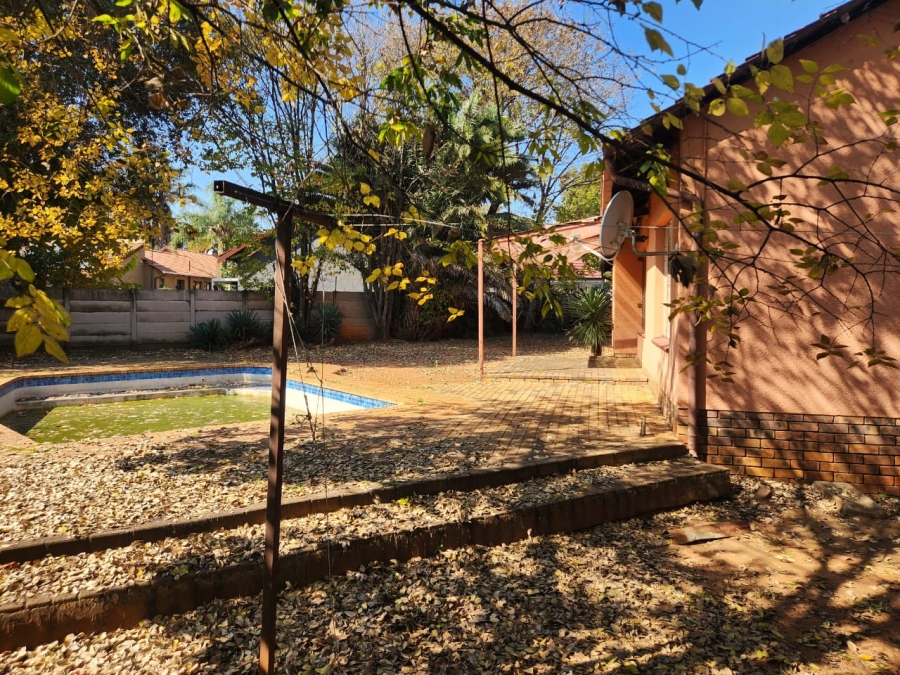 3 Bedroom Property for Sale in Crystal Park Gauteng