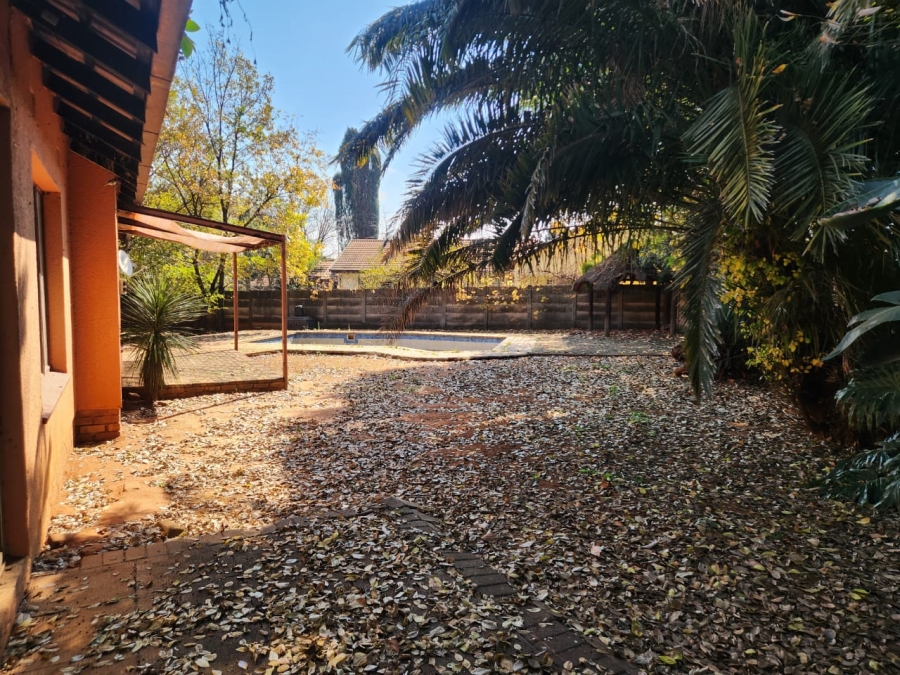 3 Bedroom Property for Sale in Crystal Park Gauteng