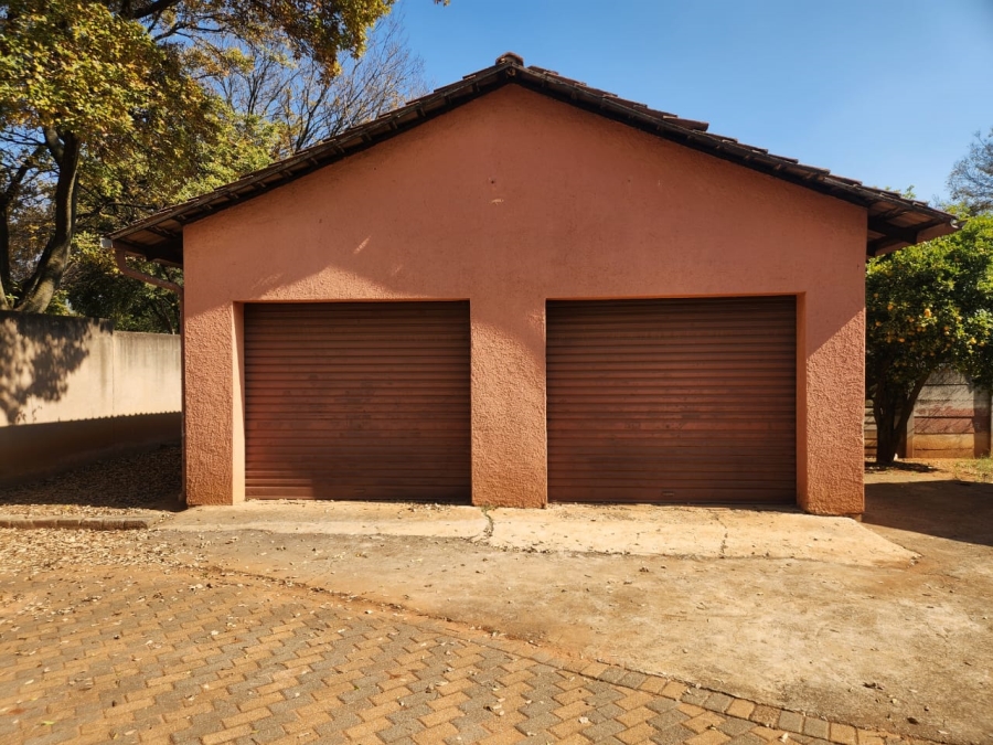 3 Bedroom Property for Sale in Crystal Park Gauteng