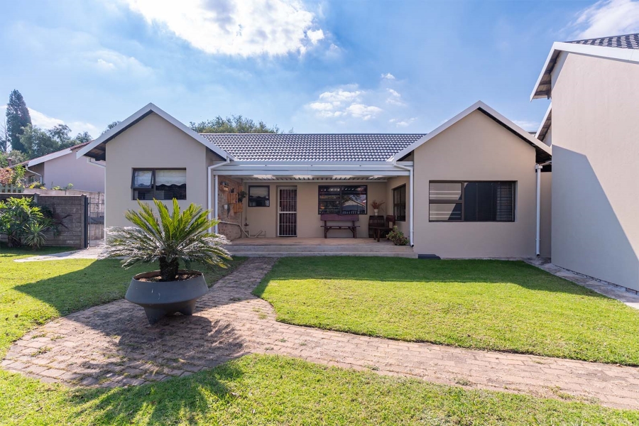 3 Bedroom Property for Sale in Van Riebeeck Park Gauteng