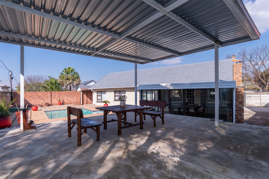 3 Bedroom Property for Sale in Van Riebeeck Park Gauteng