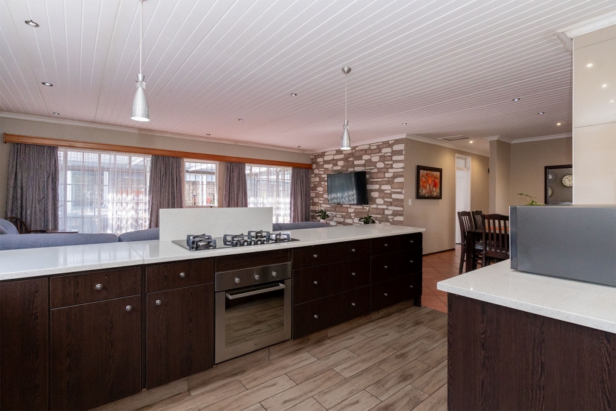 3 Bedroom Property for Sale in Van Riebeeck Park Gauteng