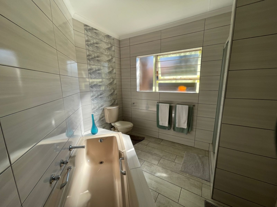 3 Bedroom Property for Sale in Sunward Park Gauteng