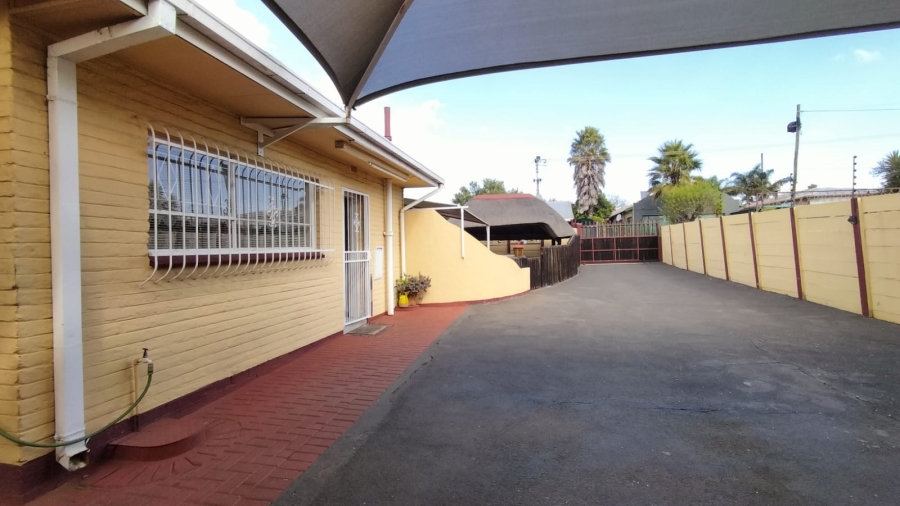 3 Bedroom Property for Sale in Randgate Gauteng