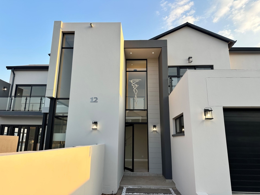 4 Bedroom Property for Sale in Fountainbrook Estate Gauteng