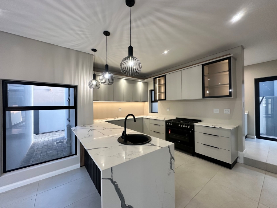 4 Bedroom Property for Sale in Fountainbrook Estate Gauteng