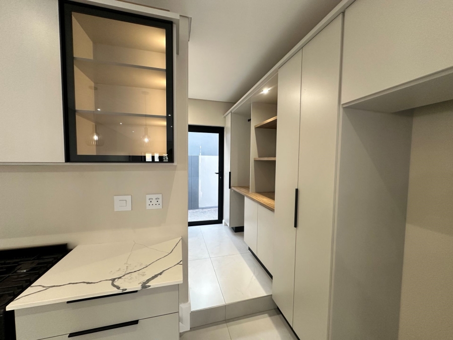 4 Bedroom Property for Sale in Fountainbrook Estate Gauteng