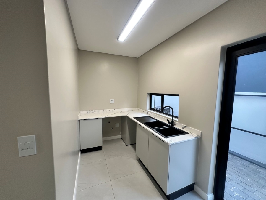 4 Bedroom Property for Sale in Fountainbrook Estate Gauteng