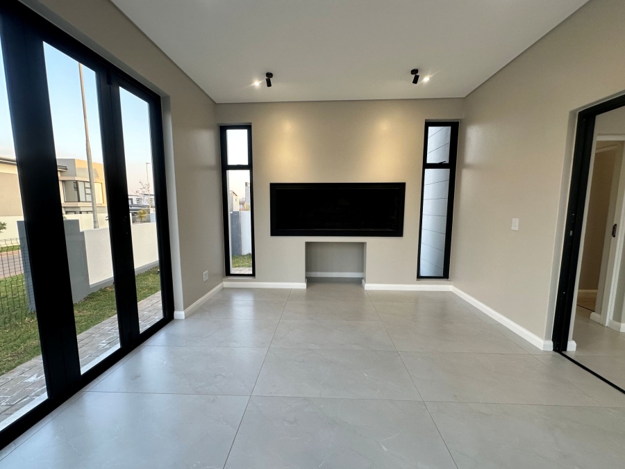 4 Bedroom Property for Sale in Fountainbrook Estate Gauteng