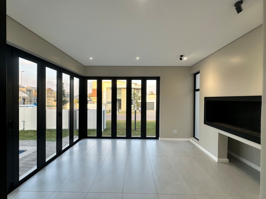 4 Bedroom Property for Sale in Fountainbrook Estate Gauteng