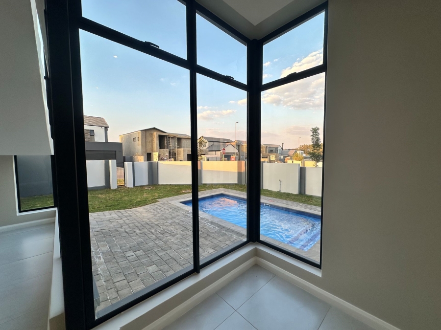 4 Bedroom Property for Sale in Fountainbrook Estate Gauteng
