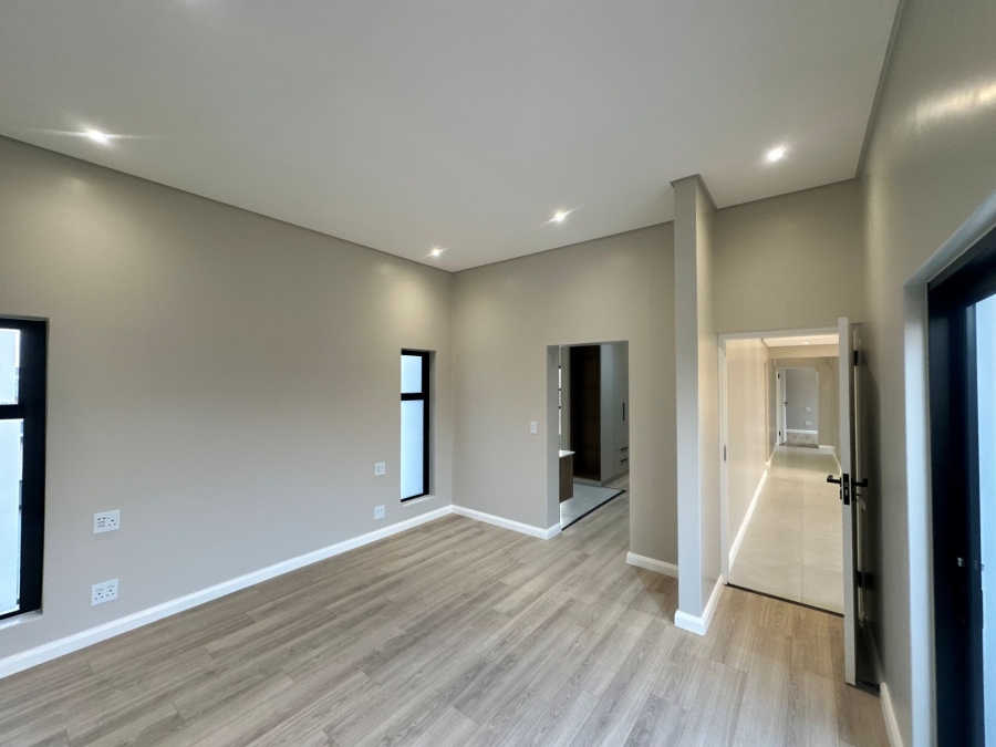 4 Bedroom Property for Sale in Fountainbrook Estate Gauteng