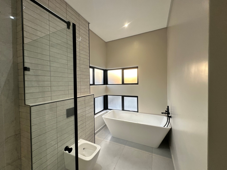 4 Bedroom Property for Sale in Fountainbrook Estate Gauteng