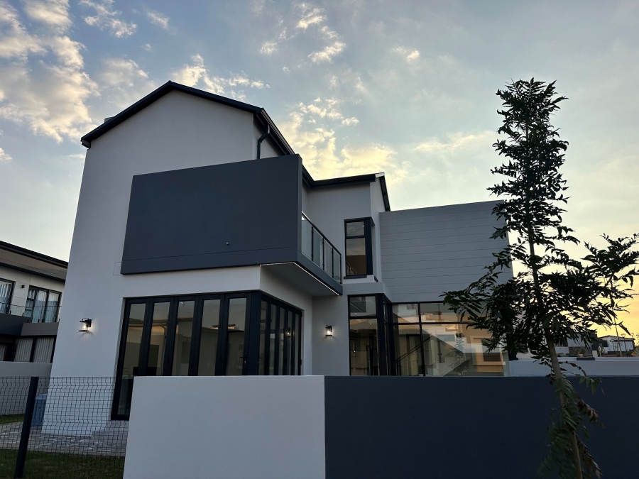 4 Bedroom Property for Sale in Fountainbrook Estate Gauteng