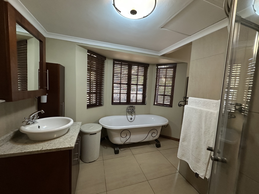 To Let 1 Bedroom Property for Rent in Rivonia Gauteng