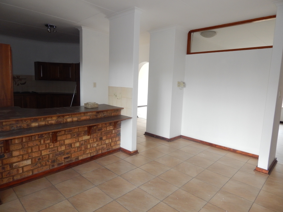 To Let 3 Bedroom Property for Rent in Rietvalleirand Gauteng