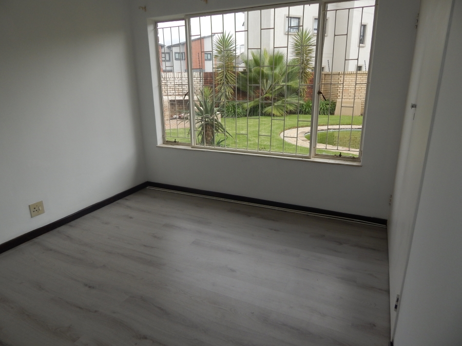 To Let 3 Bedroom Property for Rent in Rietvalleirand Gauteng